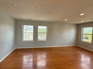 219 Clinton Pl #2, Newark, NJ 07112