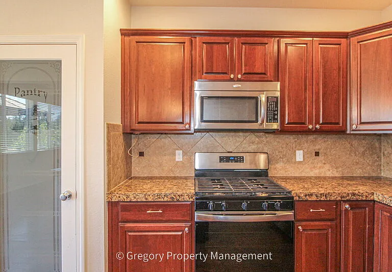 22924 42nd Dr SE — Photo 9