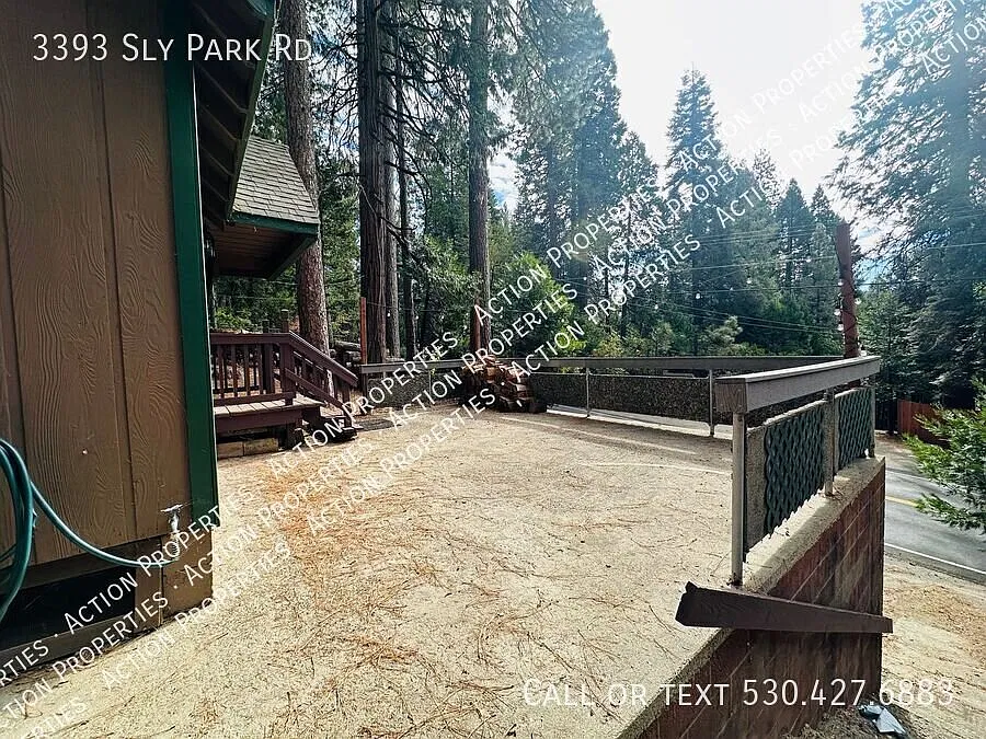 Coming Soon! Cozy Mountain Living-3BR Home with Fireplace & Garage — Photo 4