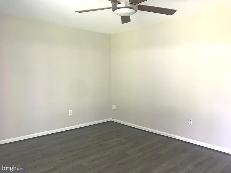 8805 Goose Landing Cir — Photo 18