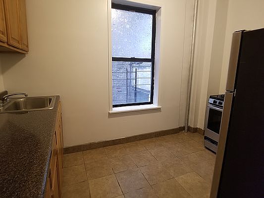 4th image of 647 W 172nd St APT 22