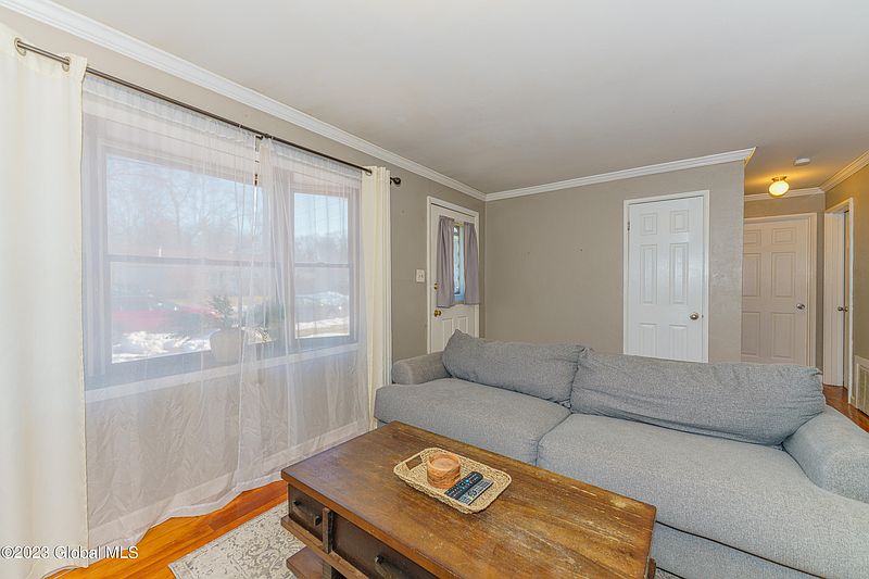 4th image of 70 Jones Drive