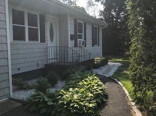 158 Altmar Ave, West Islip, NY 11795