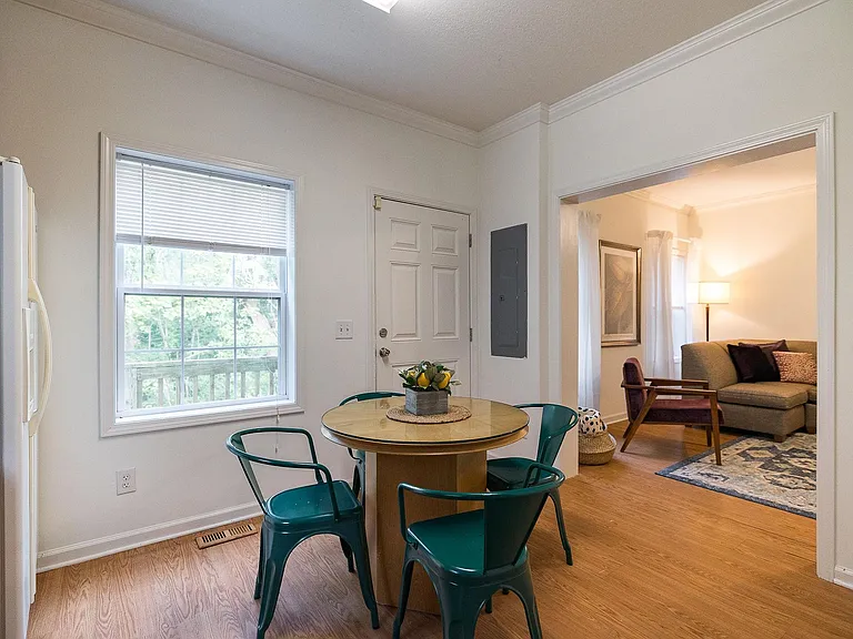 279 Arch St — Photo 11
