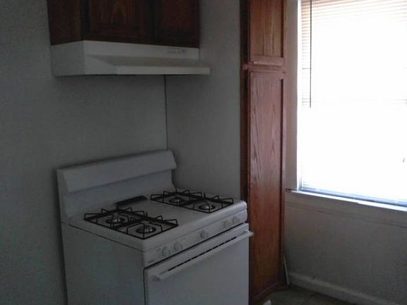Kitchen b