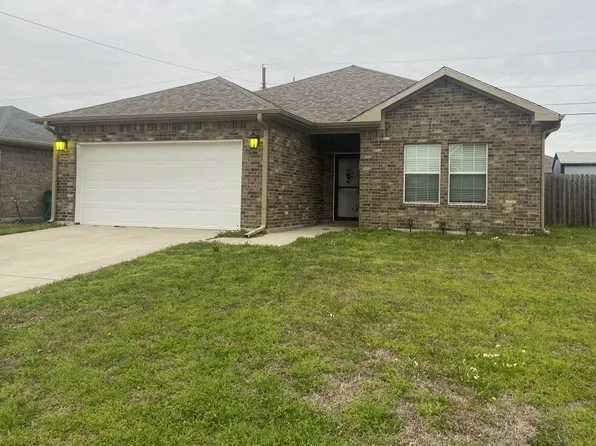4806 Henry St, Greenville, TX 75401