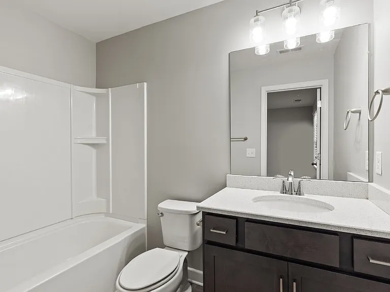 242 Mansfield Dr — Photo 28