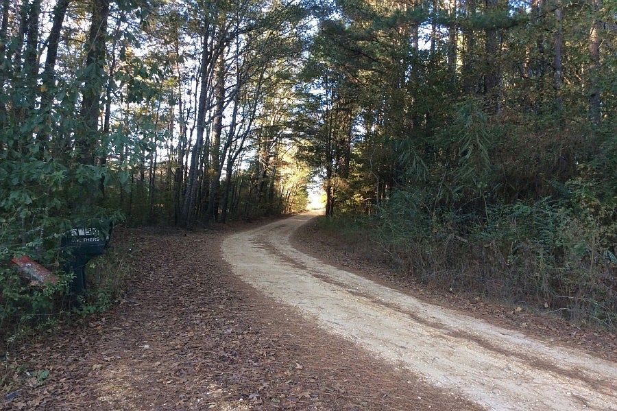 2nd image of 1254 State Line Rd