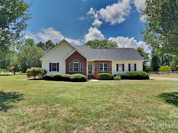 4922 Carillon Ct, York, SC 29745