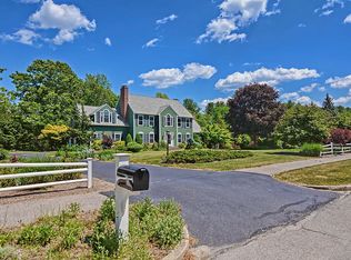 8 Hillside Dr, Holliston, MA 01746