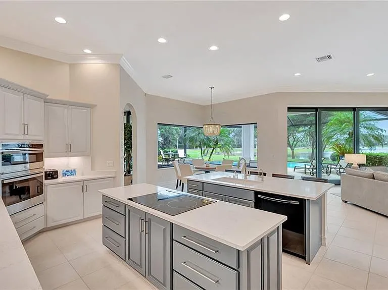 11238 Five Oaks Ln — Photo 15
