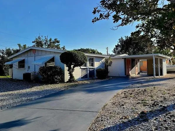 6631 Renssalaer Dr, Bradenton, FL 34207