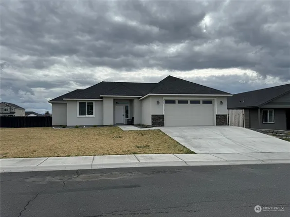 812 8th Avenue NE, Ephrata, WA 98823