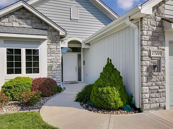 3rd image of 1706 Rockwater Ln