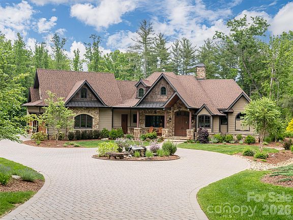 5th image of 151 Bridgewater Dr