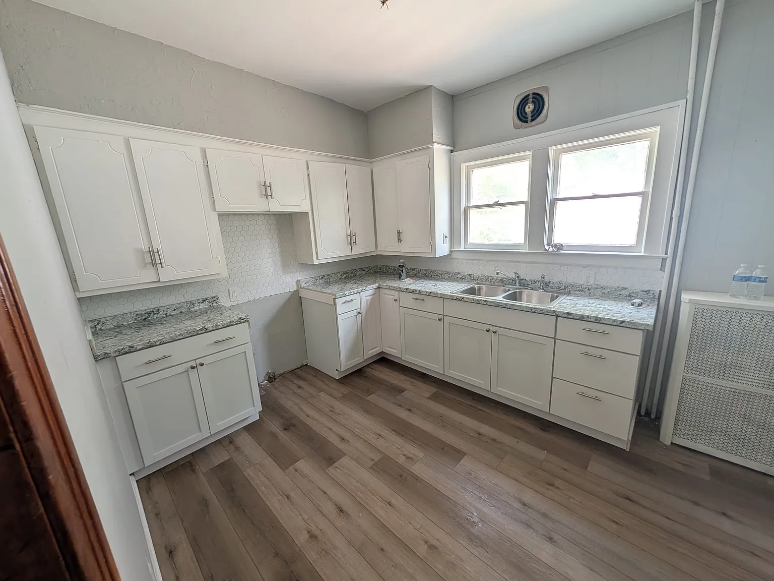 3 bed, 1184 sqft, $1,500 — Photo 4