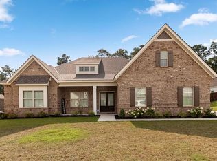 651 Charleston Mills Dr, Midland City, AL 36350