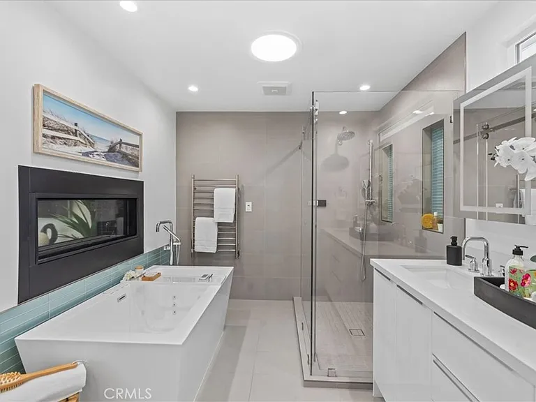1320 Thayer Ave — Photo 21