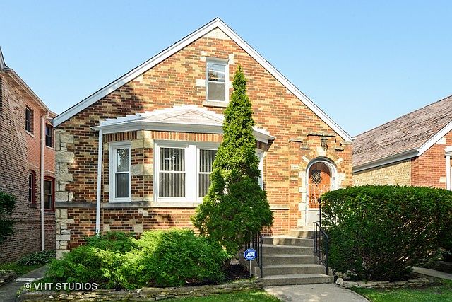 1st image of 3014 N Nordica Ave