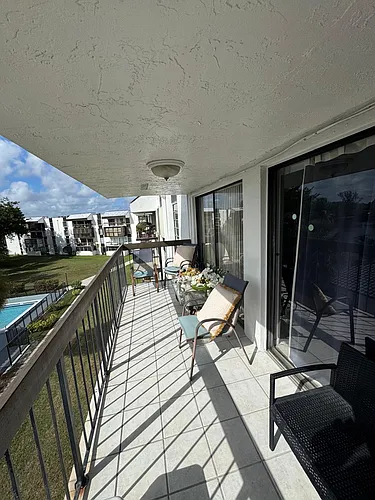 1300 SW 122nd Ave Photo 1