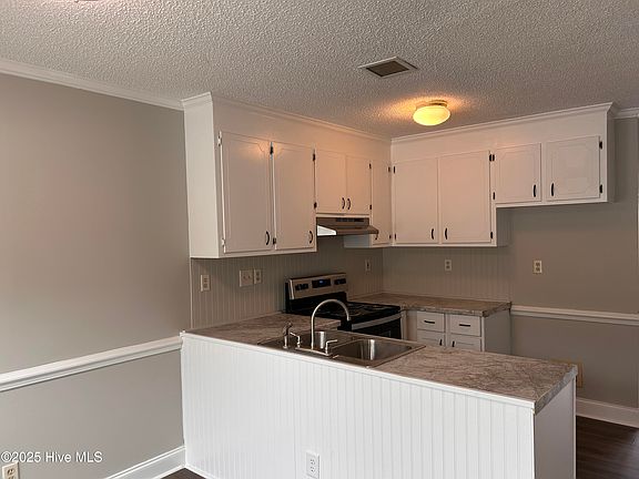 2nd image of 1103 Grovemont Dr APT B5