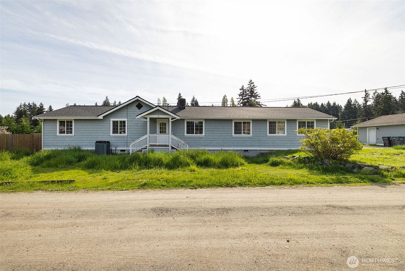 1st image of 2595 Griffiths Lane SE
