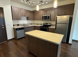 736 8th Ave NE #113, Issaquah, WA 98029