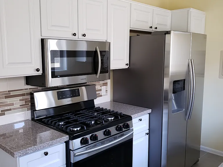 630 N Toluca Park Dr — Photo 7