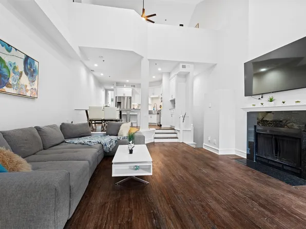 3235 Cole Ave APT 305, Dallas, TX 75204