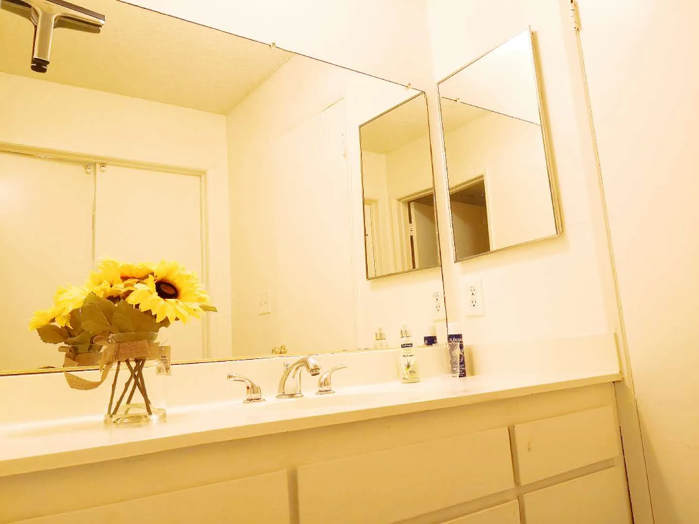 11701 Texas Ave #101 - Grand — Photo 4