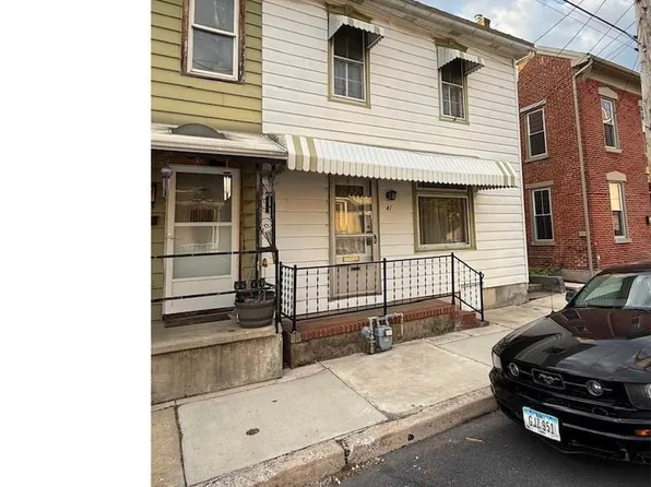 41 W Washington St, Fleetwood, PA 19522