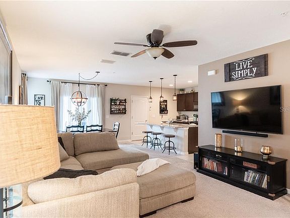 5th image of 4821 Apple Blossom Ln