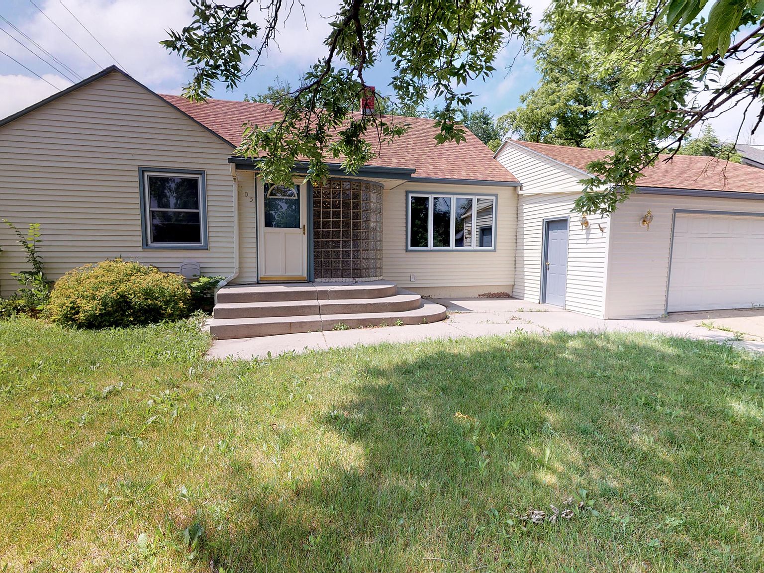 105 Blowers Ave N, Wessington Springs, SD 57382 Zillow