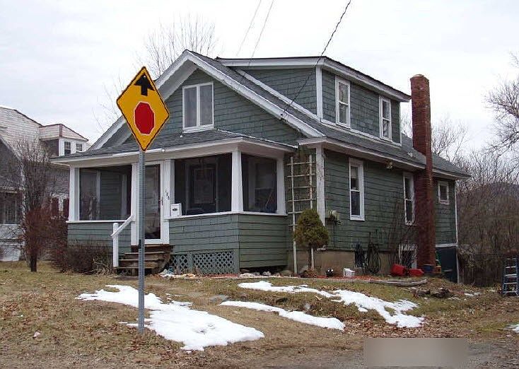 2nd image of 186 Lincoln Ave