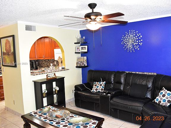 4th image of 9021 Sunrise Lakes Blvd APT 106
