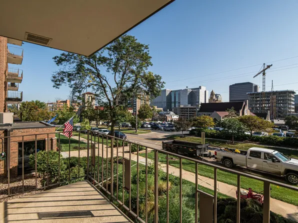 317 6th Ave SW APT 204, Rochester, MN 55902