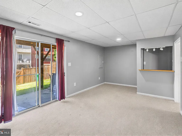 743 Saint Michaels Dr — Photo 26