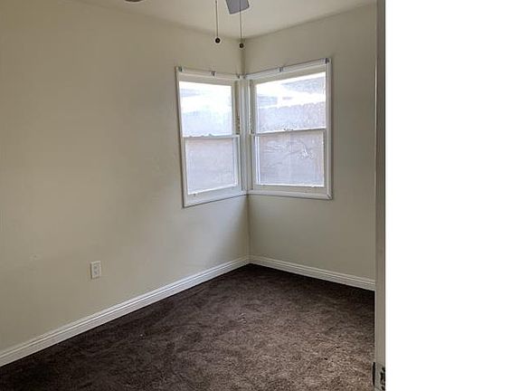 4th image of 4575 Greene St
