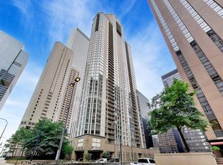 222 N Columbus Dr APT 412, Chicago, IL 60601