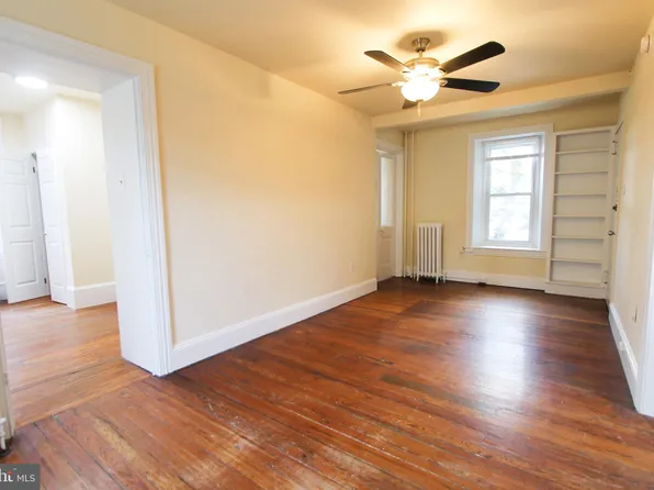 102 E Mount Airy Ave #2R, Philadelphia, PA 19119