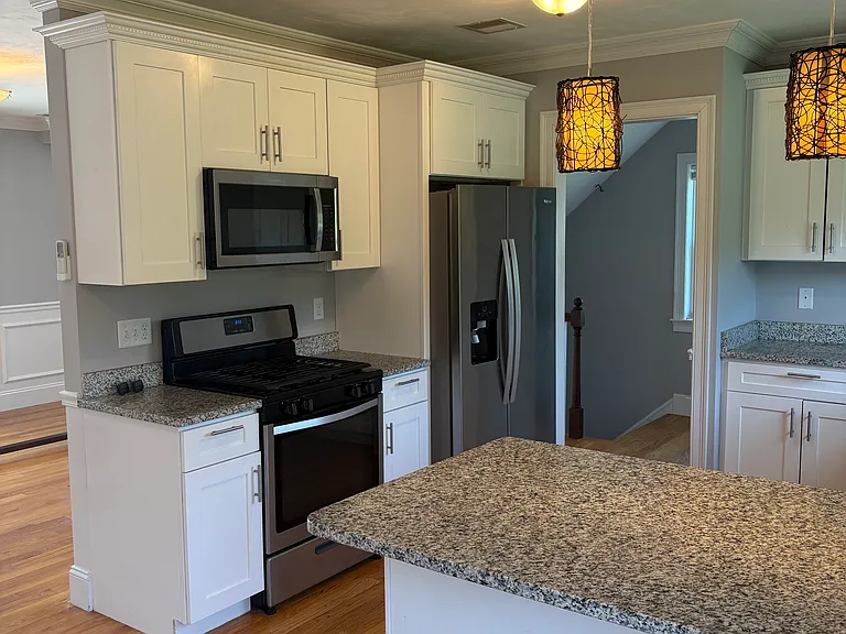 713 Sea St #1 — Photo 3