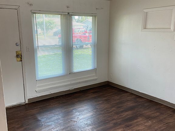 4th image of 6005 E 152nd Ter APT B