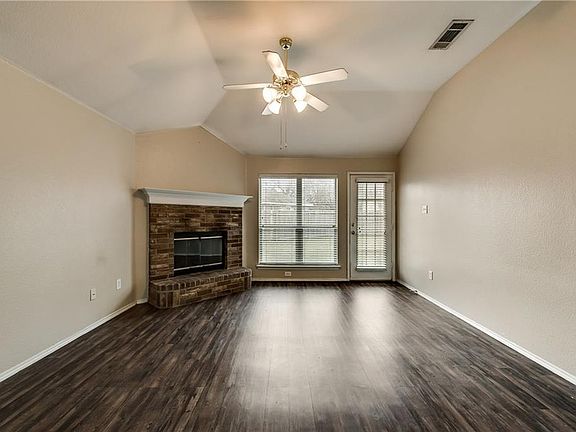 4th image of 1002 James Donald Ln