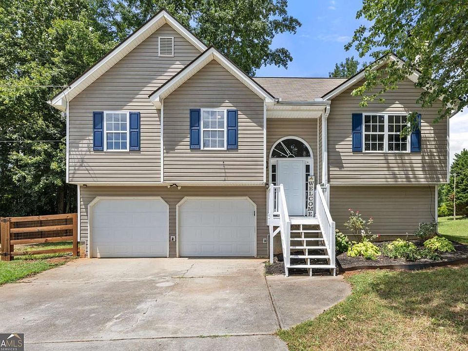 1st image of 23 Shadow Ridge Dr