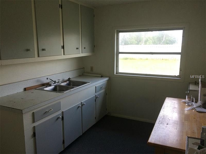 2nd image of 2831 SW Highway 17