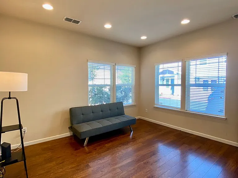329 Messina Ter — Photo 3