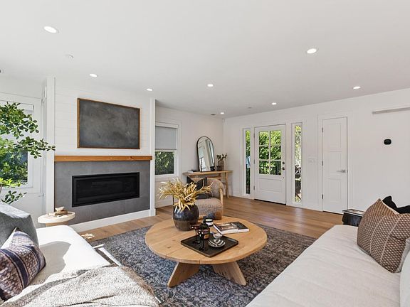 3rd image of 31 Alvarado Avenue
