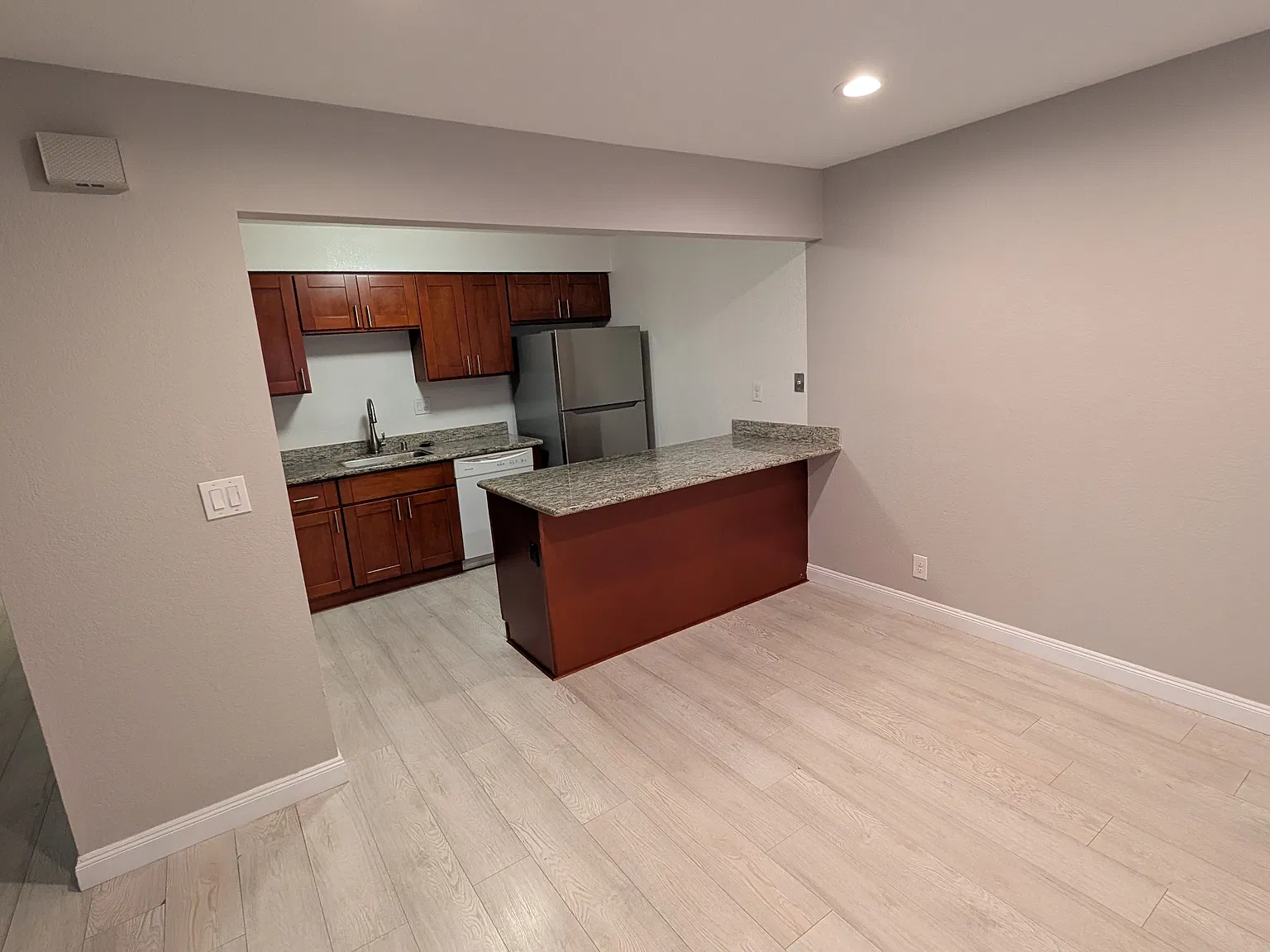 46876 Fernald Cmn — Photo 2
