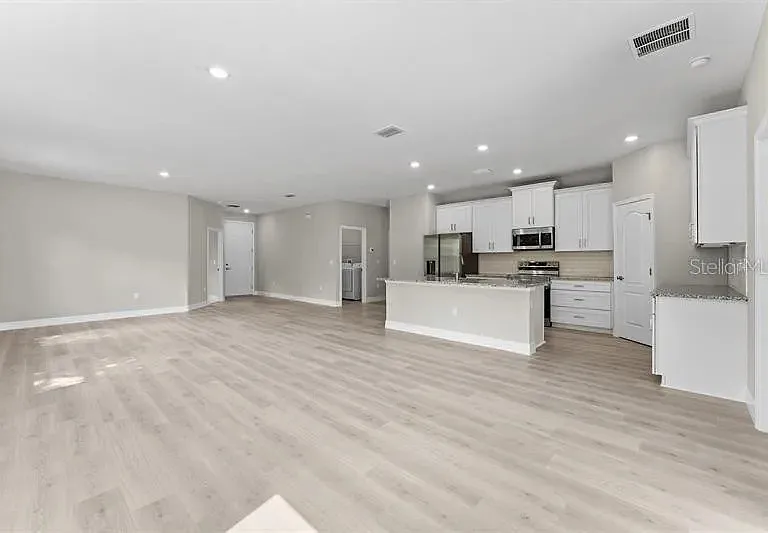 9393 SE 158th Pl — Photo 9