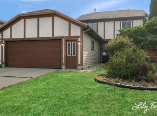 4750 Southstone Dr SE, Kentwood, MI 49548